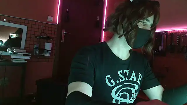 Ginny-the-bdsm-nympho live sex cam
