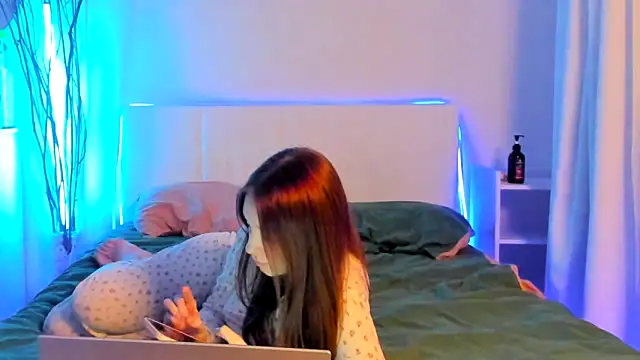 Santythousand's cam snapshot