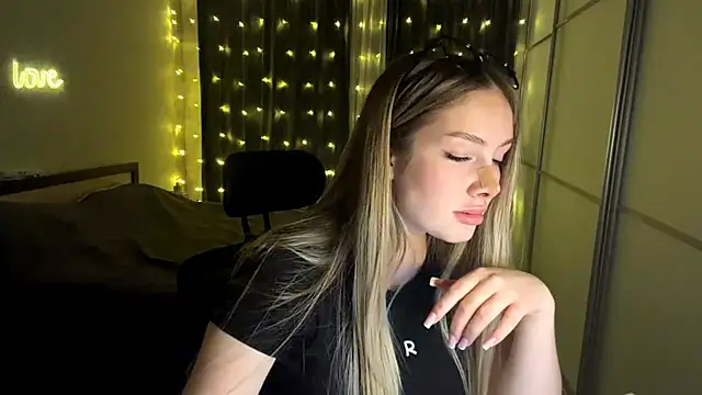 DanOstertag live sex cam