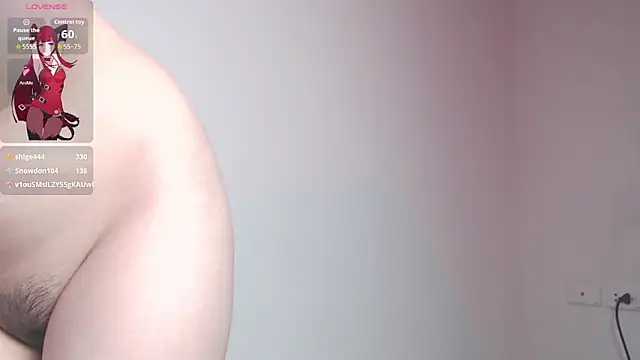 SuziiLove live sex cam