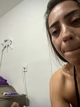 lucioliveira's cam snapshot