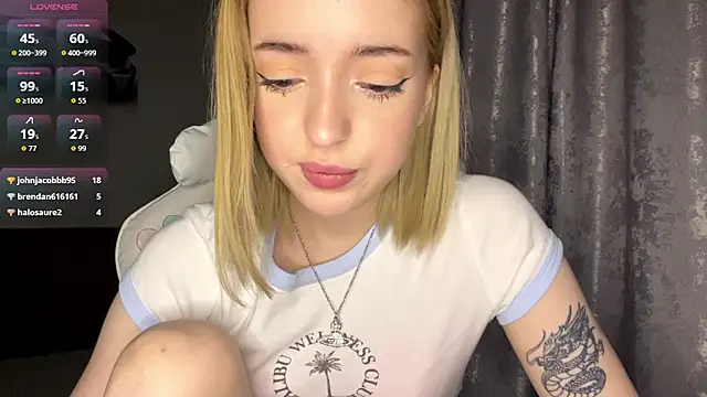 AToriaMuse's cam snapshot