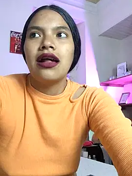 Julieta_Parker's cam snapshot