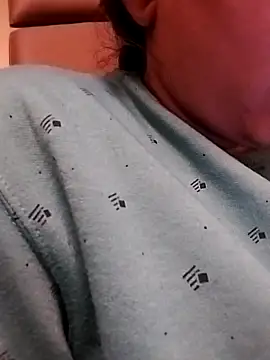 Cam_Deeksha's cam snapshot