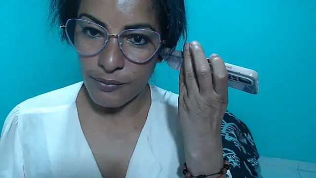 kateleyagrey's cam snapshot