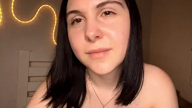 MyraLitterers's cam snapshot