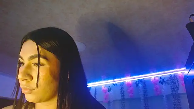 Lyaa_Cute live sex cam