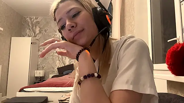 LadyFoxLove live sex cam