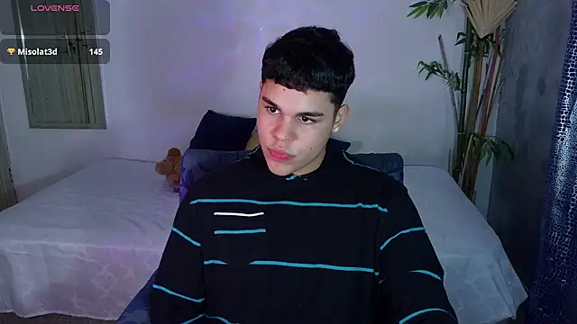 eithan_jonnes's cam snapshot