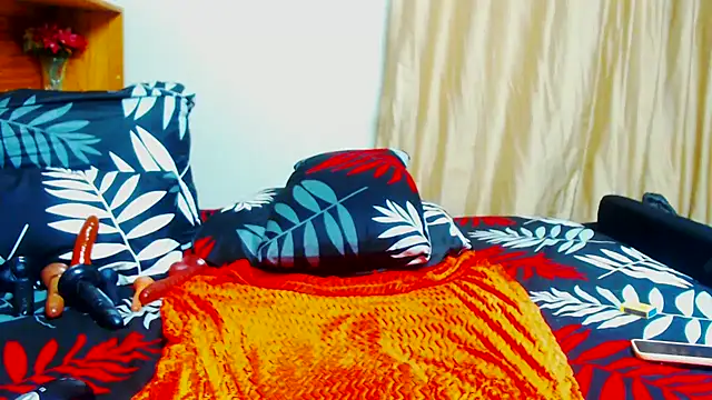 Juicyasss35xx's cam snapshot