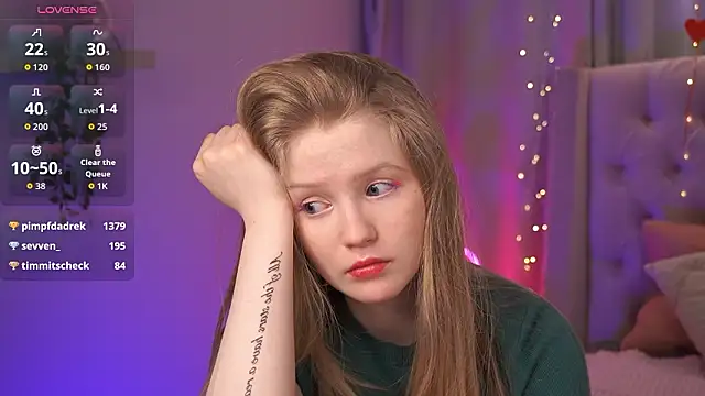 LilianHoward live sex cam