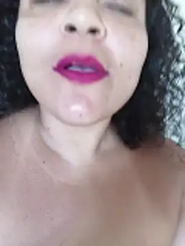 LeoaAnja's cam snapshot