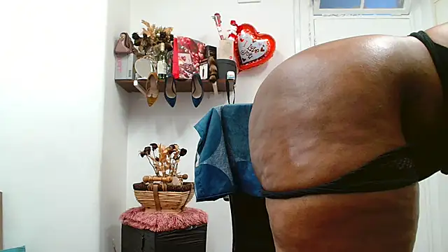 xTALLSEXYBUMx's cam snapshot