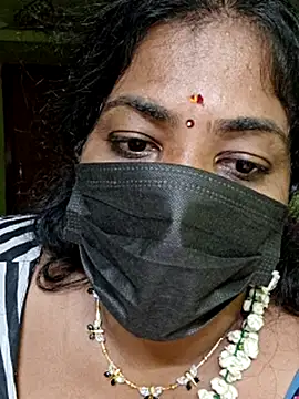 Tamil_Mithra's cam snapshot