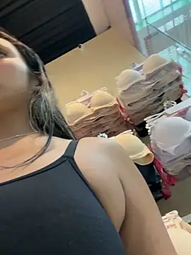 Cami_Leon2's cam snapshot