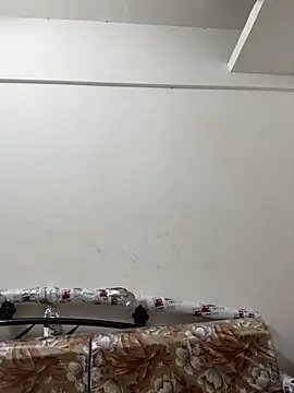 sexy-riya43's cam snapshot