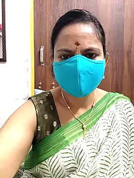 Queen-Neha's cam snapshot