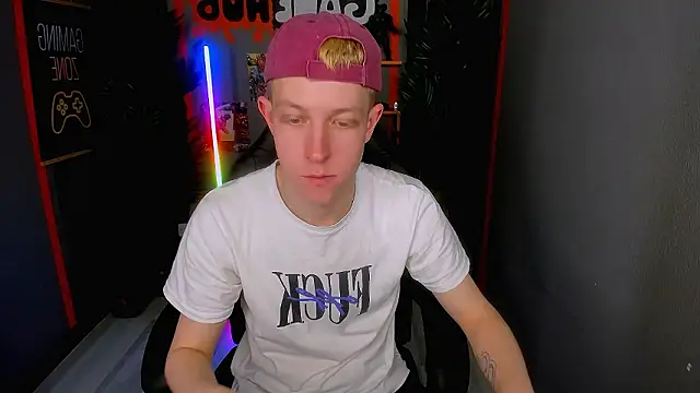 Dylan_Norton's cam snapshot