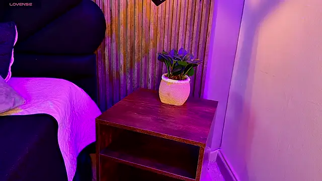 Miss_Melodi_'s cam snapshot