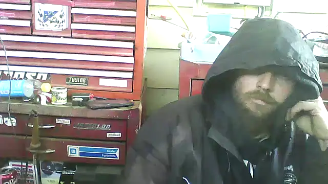 luke_thighwalker2469's cam snapshot