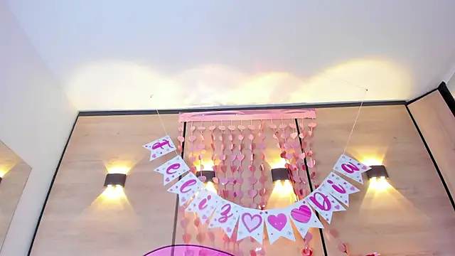 karol_lewiss's cam snapshot