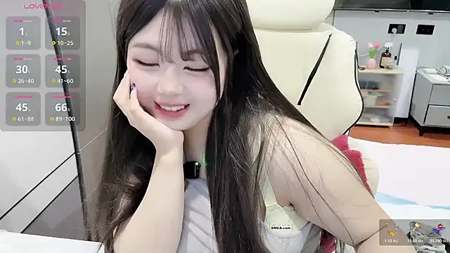 22Momo-'s cam snapshot