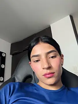 Ema_Rose_'s cam snapshot