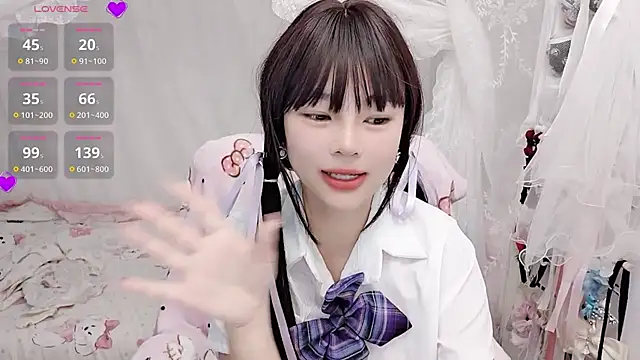 9aunatiis live sex cam