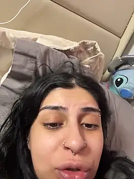 ThickerThanYoBitch live sex cam