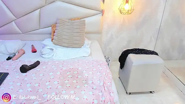 lulukawai16 live sex cam