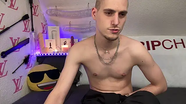 Cookieboy88 live sex cam