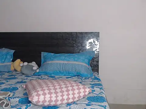 Hottie_heer live sex cam