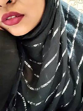 Indian-Nazia live sex cam