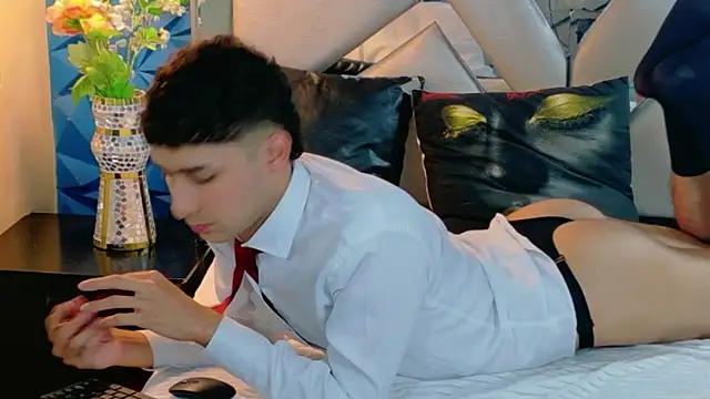 Kygo_Williams's cam snapshot