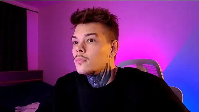 DENIS_HERE's cam snapshot