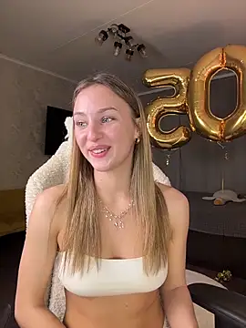 Mally_Say's cam snapshot