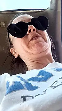 SexyB214's cam snapshot