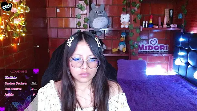 MidoriQuiinn live sex cam