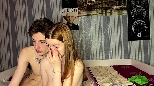 EmiliaCouple live sex cam