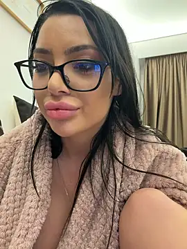 MyaSplash live sex cam