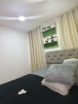 sasi_luna live sex cam