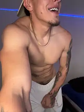 strongboy_ live sex cam