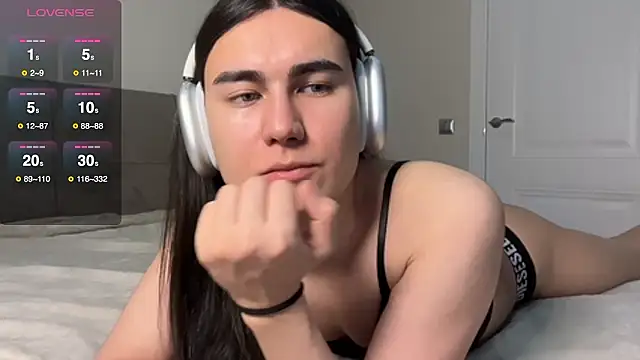 HeyAlena live sex cam