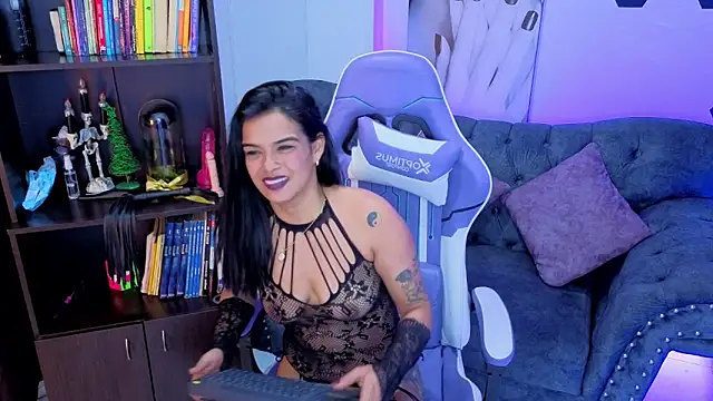 Adie__Brown's cam snapshot