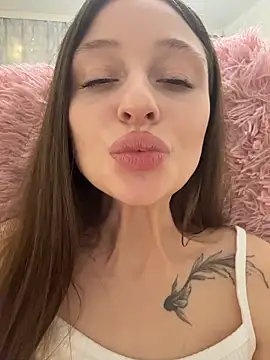 Kimsweet7 live sex cam