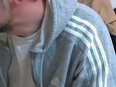 Leo_1617 live sex cam