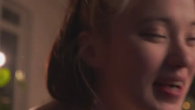 EleniRoeber live sex cam