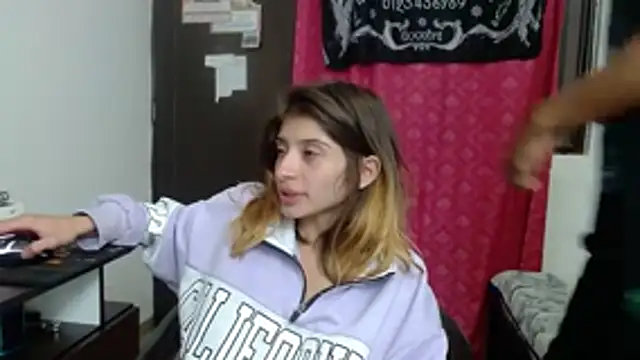 KratosAfroditacs live sex cam