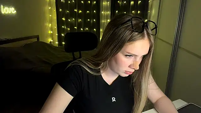 DanOstertag's cam snapshot