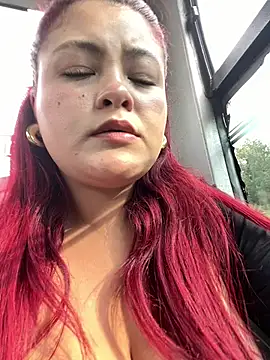 Lia-Moon77 live sex cam